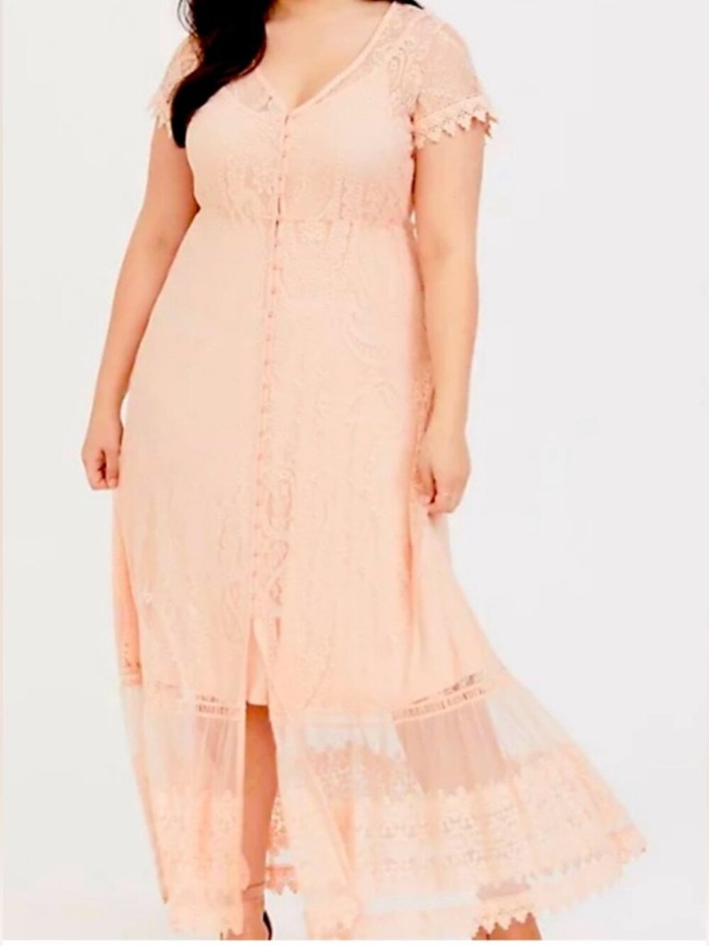 EUC Torrid Peach Lace Maxi Dress with Crochet Detail